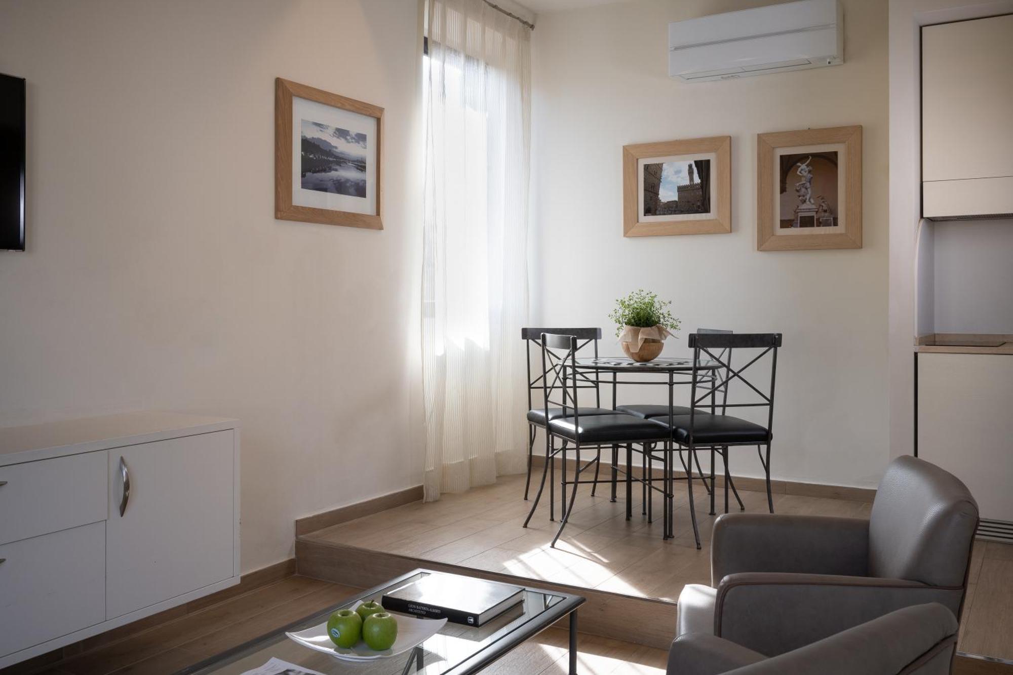 Relais Piazza Signoria Aparthotel Флоренция Екстериор снимка